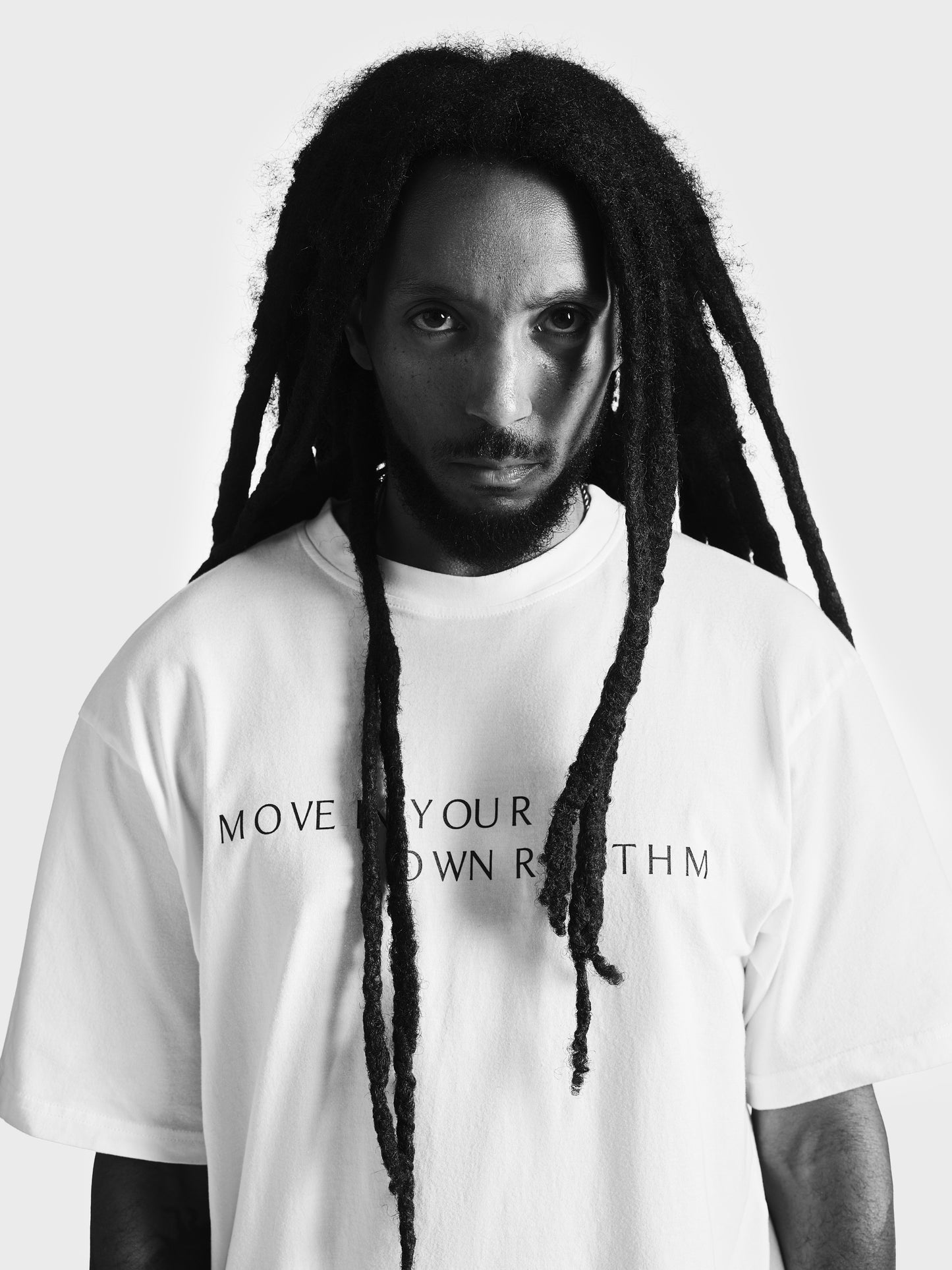 001 / MOVE IN YOUR OWN RHYTHM / T-SHIRT